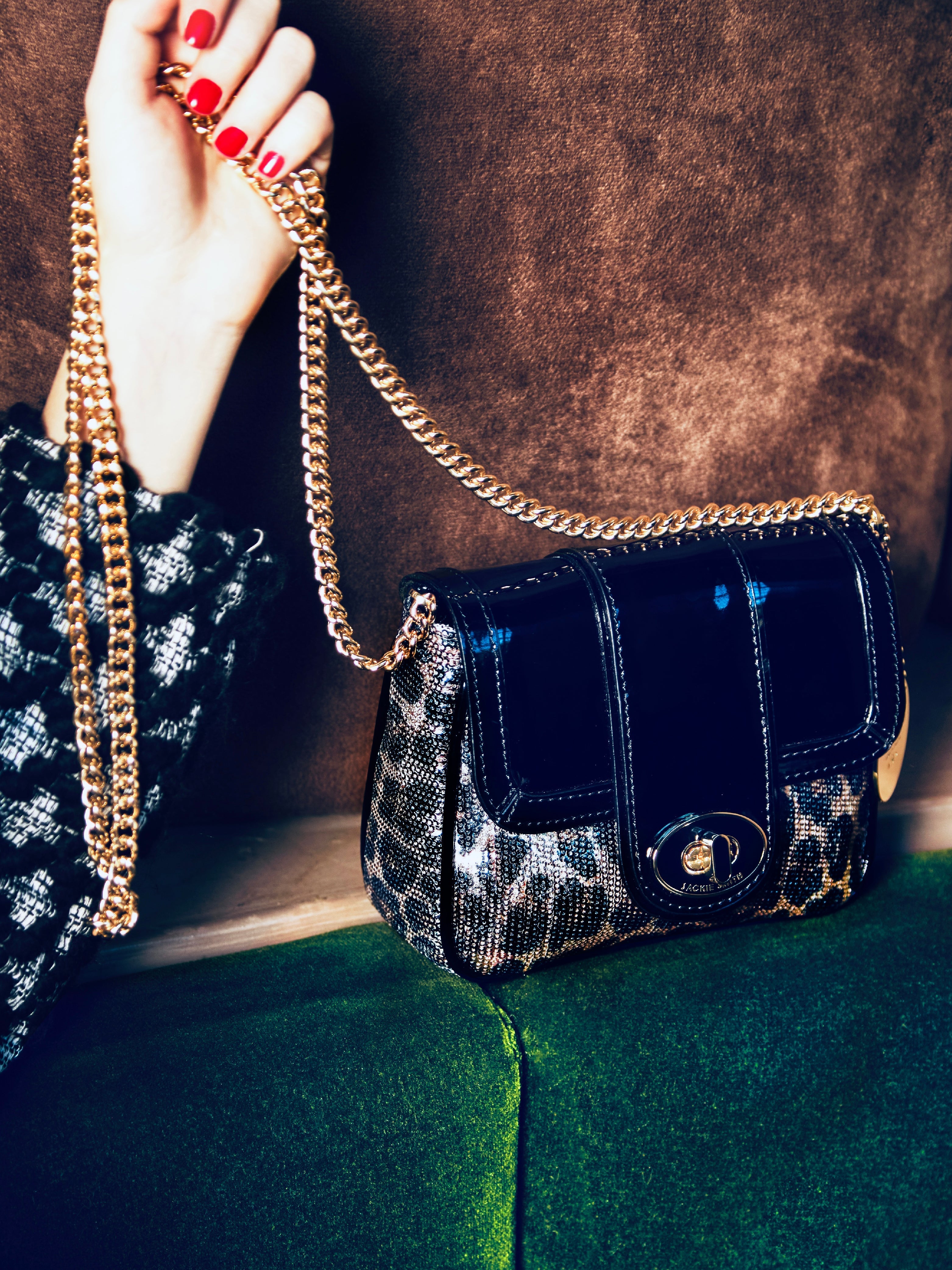 Antonia Limited Edition